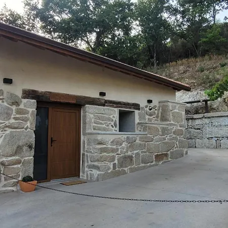 A Bodega Da Xesteira Сasa de vacaciones Melon